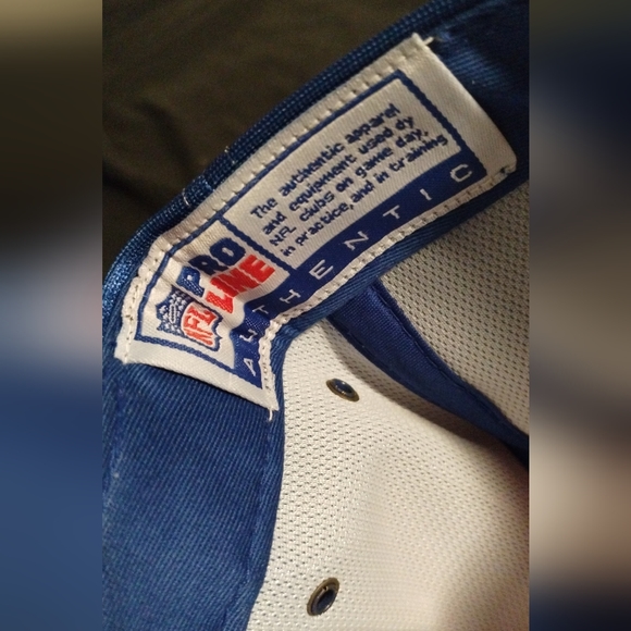 Buffalo bills hat - Picture 3 of 6